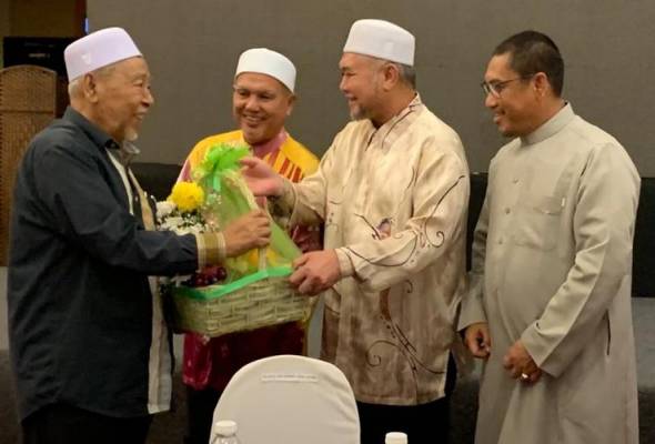 PRU15 Pas Bersatu Masing Masing Bertanding 20 Kerusi DUN Di Perak