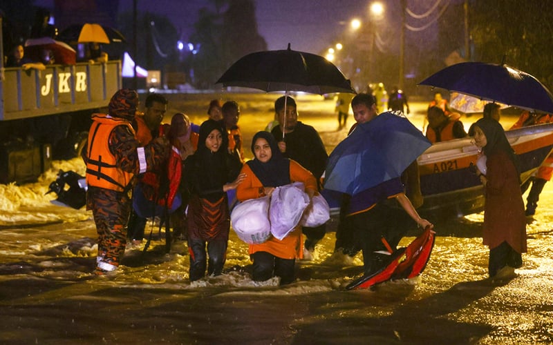 Peruntukan Segera RM100 Juta Untuk Banjir Di Kelantan Terengganu PM