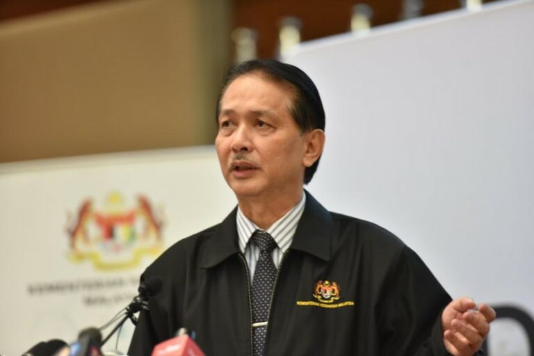 Dr. Noor Hisham terima pengiktirafan International Surgical Fellowship Award