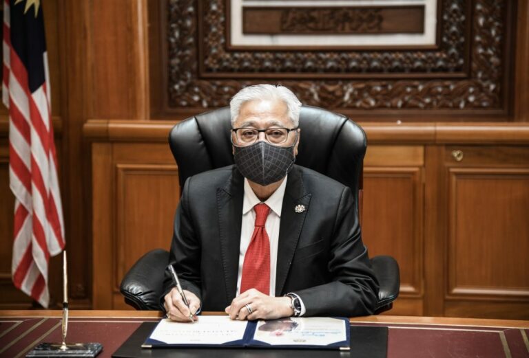 PM tak perlu takut dengan Ahmad Zahid – Anthony
