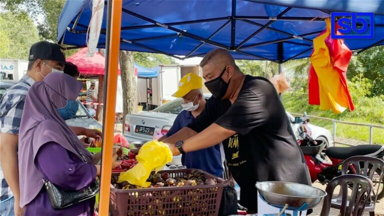 [VIDEO] ‘Malu tolak tepi, artis tolak tepi’ – Azlee Senario gigih niaga buah, ikan untuk sara hidup