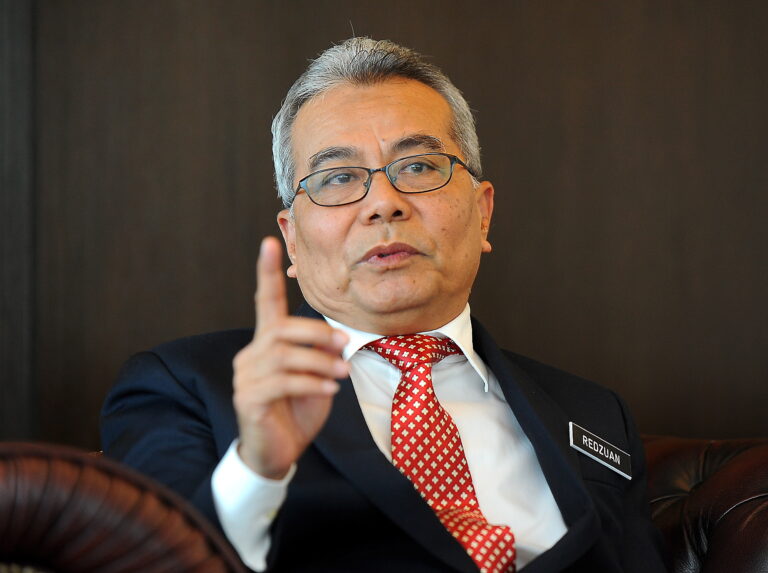 PRU-15: “Walaupun susah sebab hujan, tolonglah balik undi”