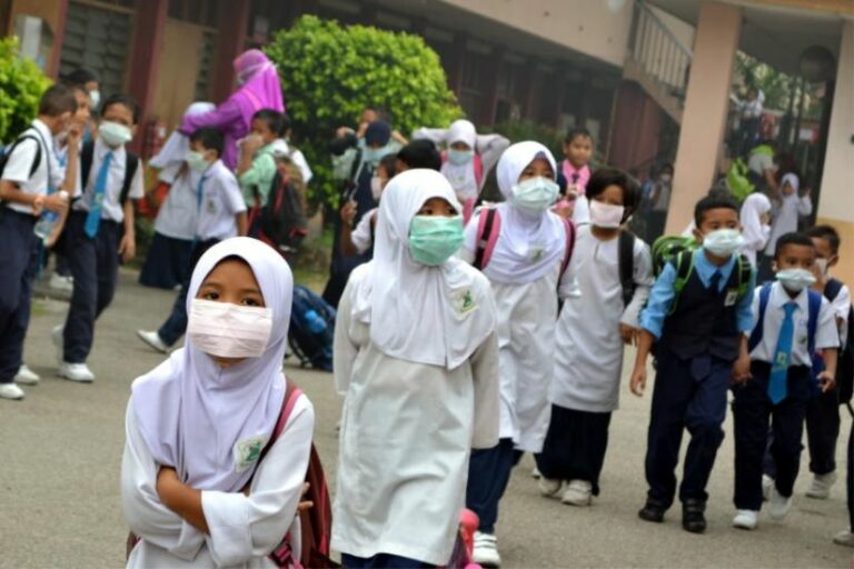 Apa persediaan menjelang pembukaan sekolah?