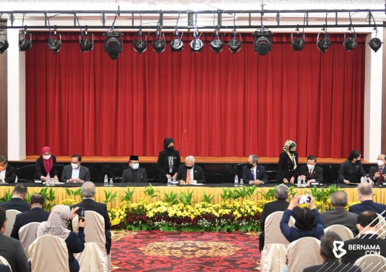Kerajaan, PH meterai MoU Transformasi dan Kestabilan Politik