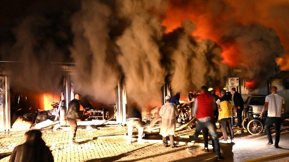 14 maut, hospital pesakit Covid-19 terbakar