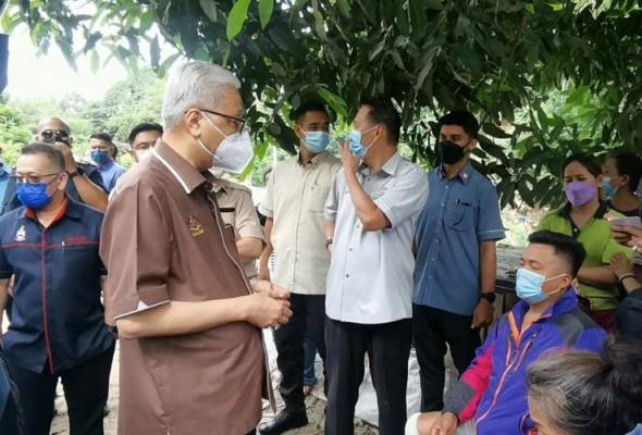 PM lawat mangsa tanah runtuh di Penampang