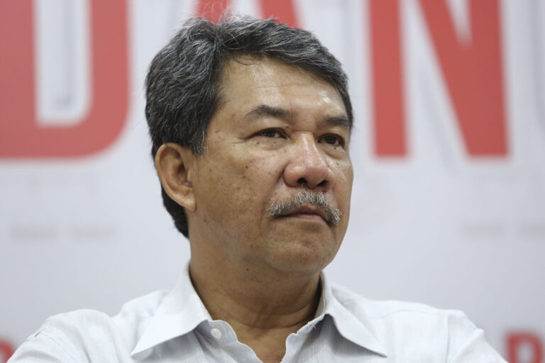 Rakyat masih label BN sebagai ‘gila kuasa, korup’