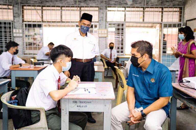 143,000 pelajar mula sesi persekolahan bagi negeri kumpulan A,B