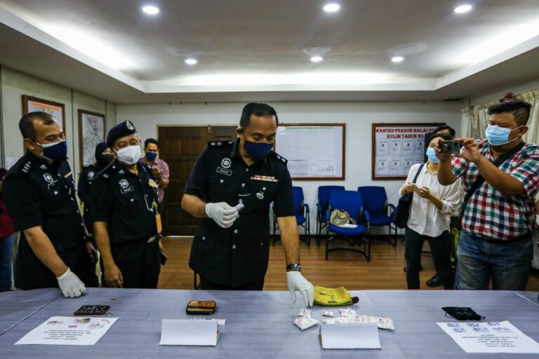 Mekanik, isteri ditahan edar dadah