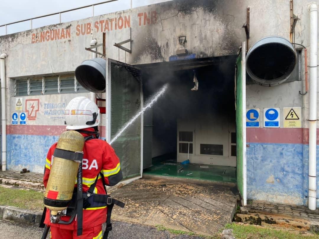 Gangguan bekalan air 12 jam akibat Loji Air Semanggar terbakar