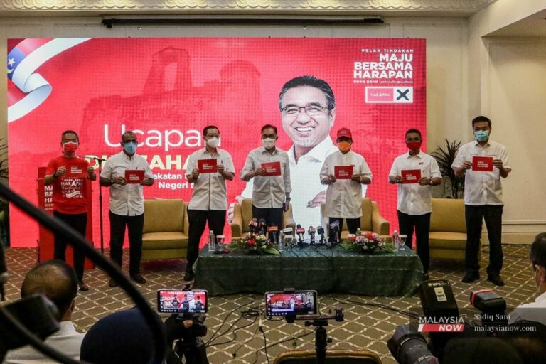Masa depan Anwar makin suram apabila PKR kalah teruk di Melaka