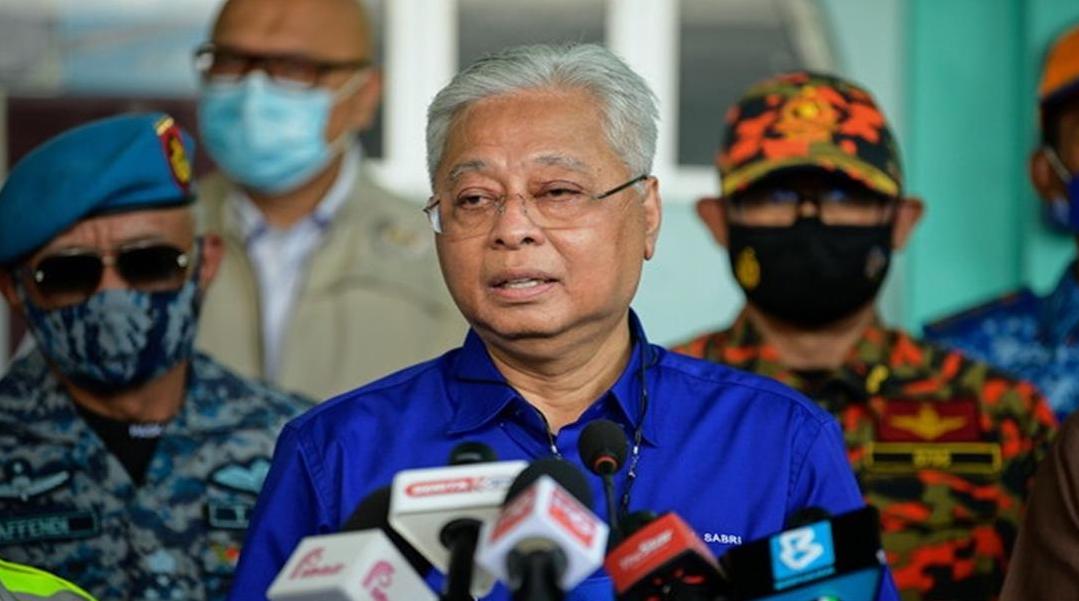 Banjir: Beberapa menteri batal cuti tiba di tanah air, PM batal umrah