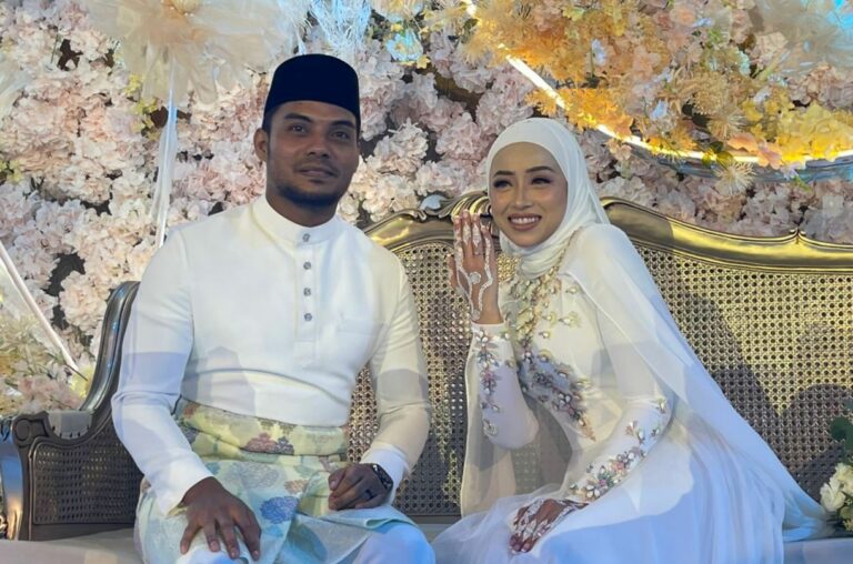 Oktovia Manrose pilih bekas pemain bola tamatkan zaman janda