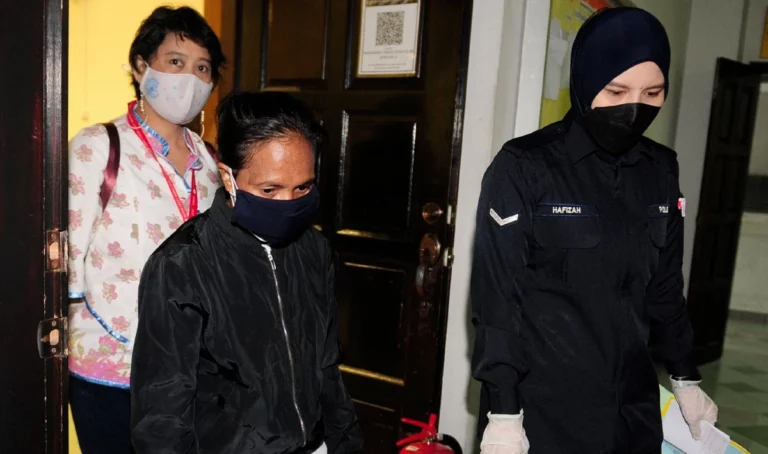 Pembantu rumah bunuh bayi sendiri dipenjara dua tahun