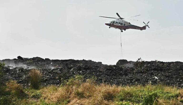 Bomba guna ‘water bombing’ padam kebakaran tapak sampah Pulau Burung