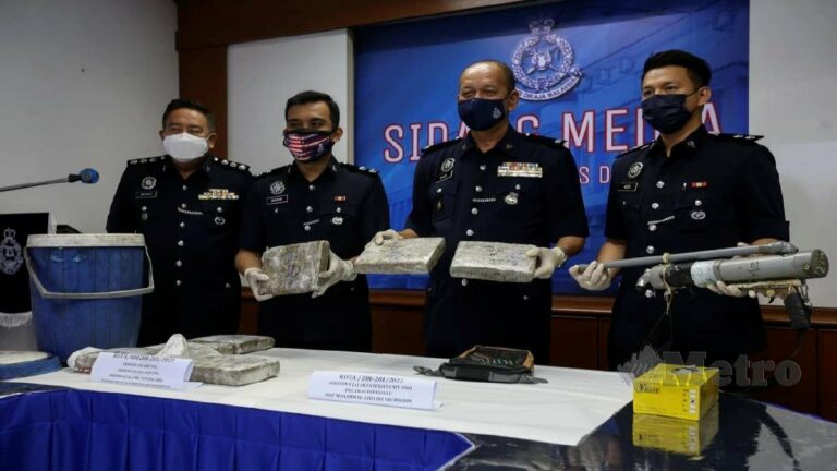 Sorok 7kg ganja dalam reban ayam