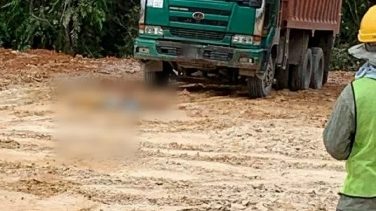 Buruh maut digilis lori di tapak pembinaan