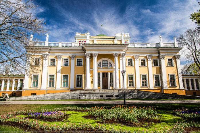 Gomelskii_dvorcovo-parkovyi_ansambl_2