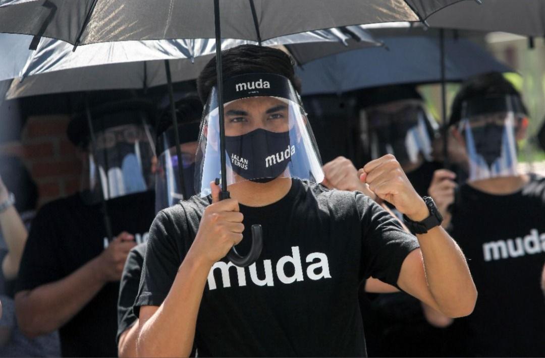 ‘MUDA penakut, hanya berani tanding kerusi mudah menang’