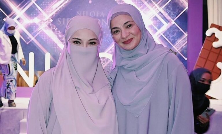 Biar Neelofa dedah sendiri gambar anak- Kartini