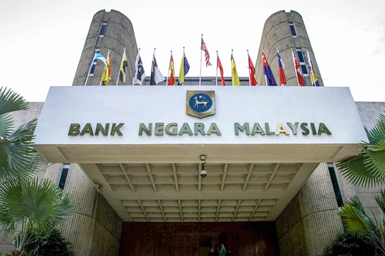 Pengguna media sosial berang kadar OPR naik