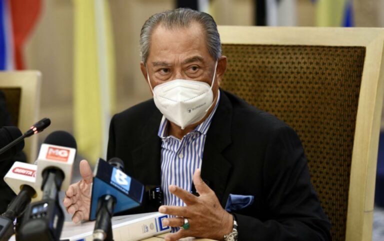 KKM di fasa akhir muktamadkan SOP buka sempadan negara – Muhyiddin