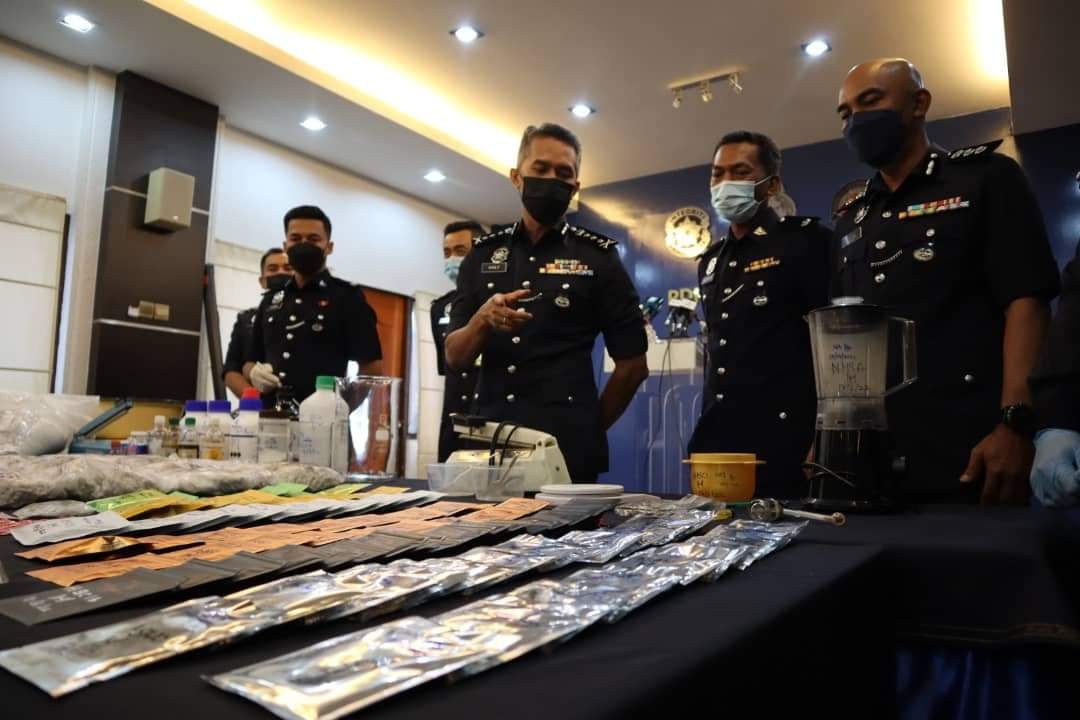 2 makmal dadah di Pulau Pinang dibongkar, dadah hampir RM500,000 dirampas