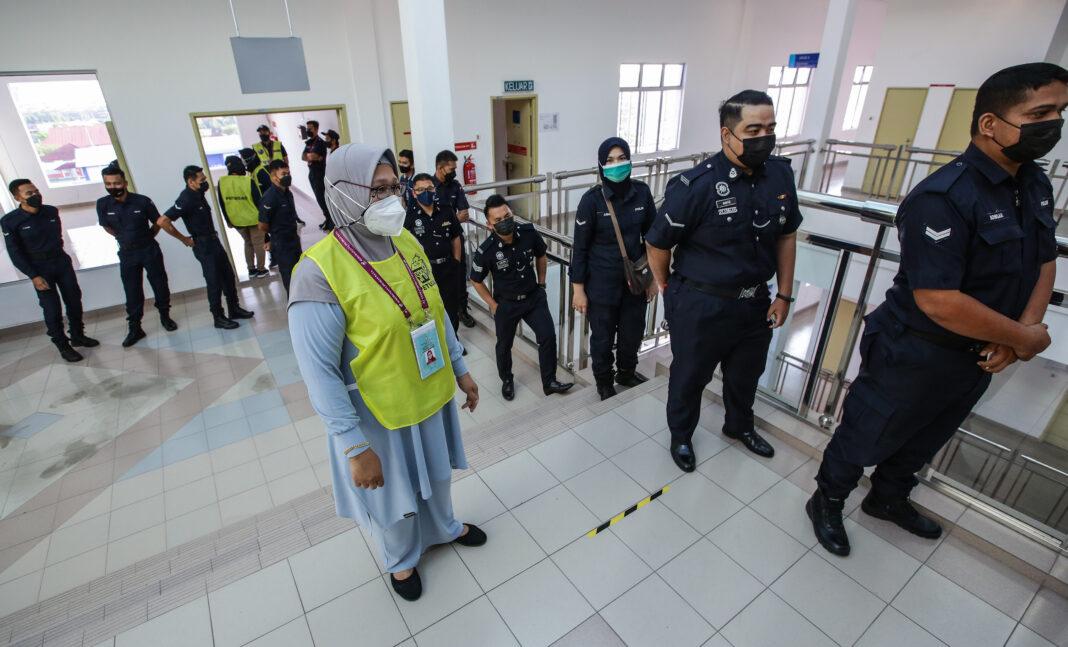 PRN Johor: Lapor polis jika ada pihak halang keluar mengundi