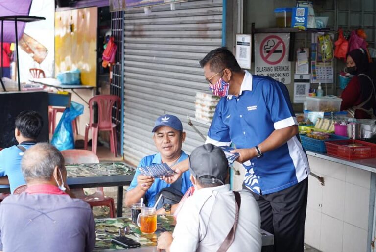 Hapus bayaran lesen, sewa tapak, tawaran PN ringan beban peniaga