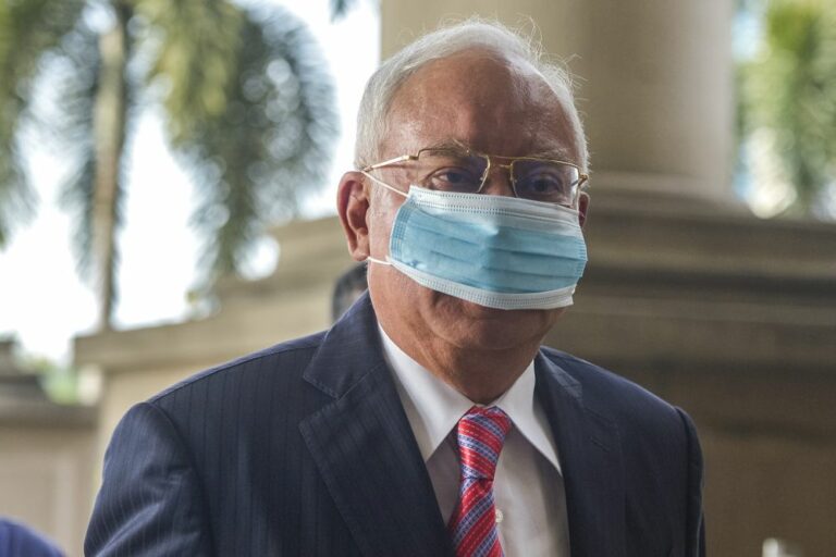 Najib tarik balik dakwaan rasuah terhadap Hakim Mohd Nazlan