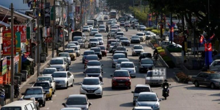 PRN: Aliran trafik lancar setakat 1 tengah hari