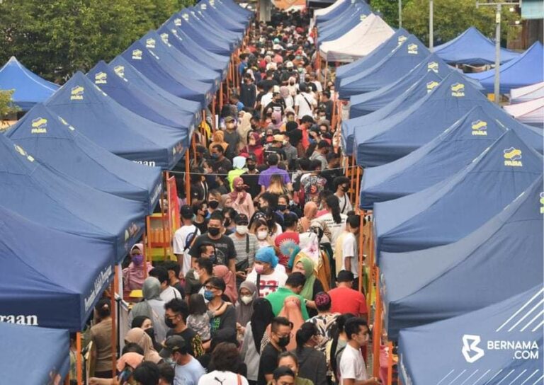 Bazar Ramadan: Masih ada ibu bapa bawa anak-anak tanpa pelitup muka