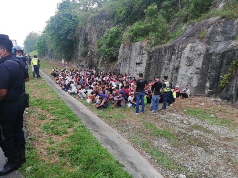 528 PATI larikan diri, enam maut dirempuh