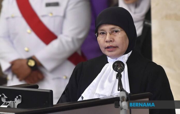 Ketua Hakim Negara Tun Tengku Maimun Tuan Mat