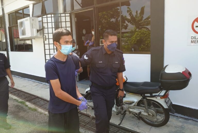 Pemandu kedai makan didenda RM2,500 lakukan khianat buang patung hiasan