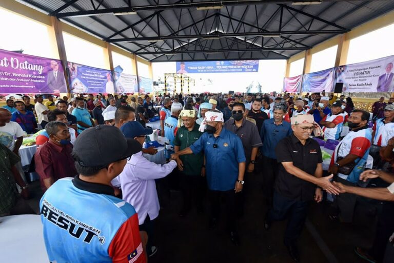 PN tidak lupa nasib nelayan, petani, peladang, penternak –  Muhyiddin