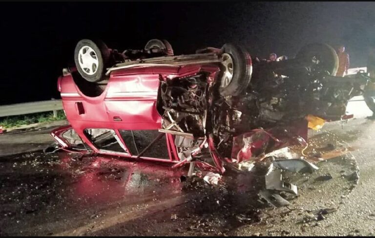 Tiga maut, empat parah kereta bertembung di SKVE