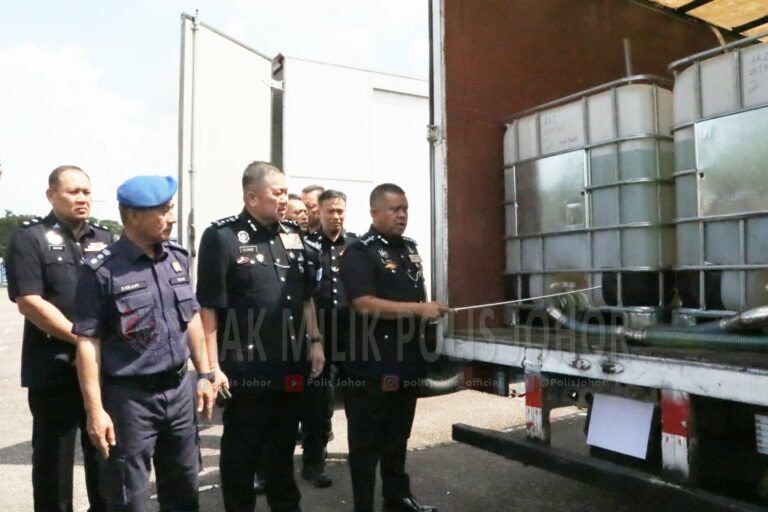 Polis tahan 25 lelaki, rampas barang seludup hampir RM2 juta