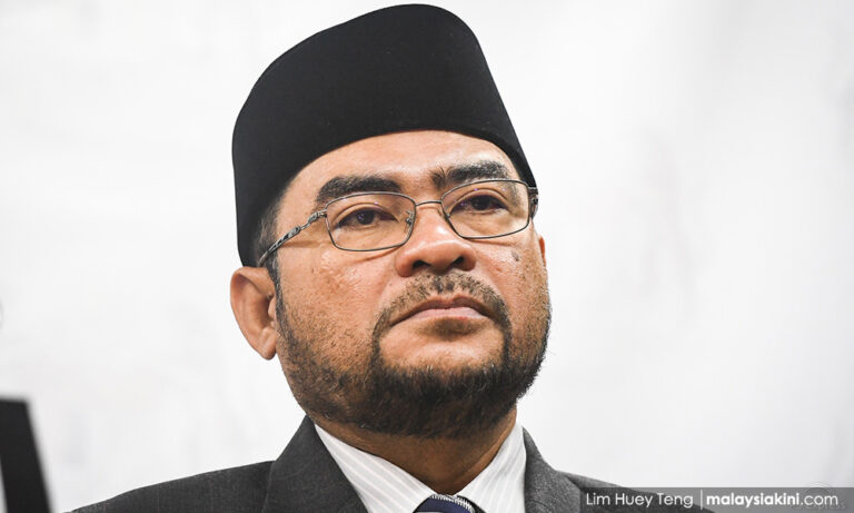 Dakwaan LGBT:Pas mohon batalkan saman fitnah oleh Mujahid