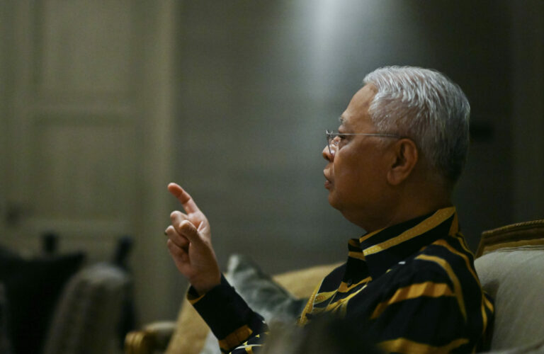 “Bubar Parlimen? Tunggu… tunggu… tunggu” – PM