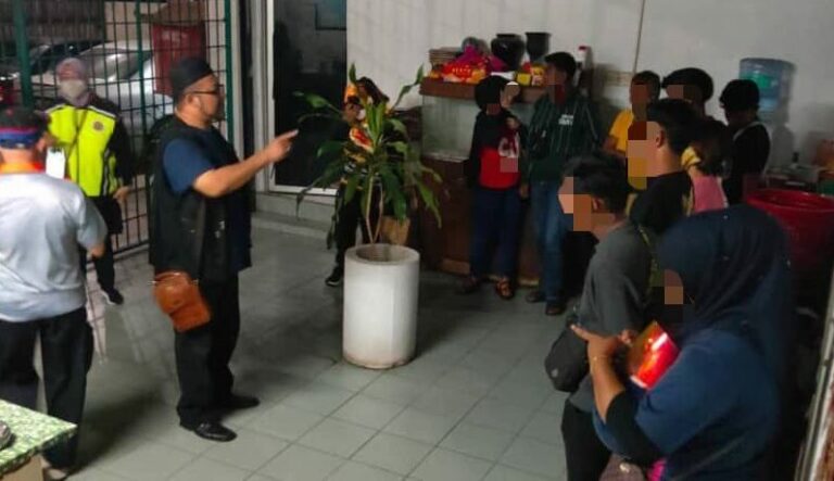 Pasangan warga emas ‘kantoi’ berkhalwat merayu dilepaskan