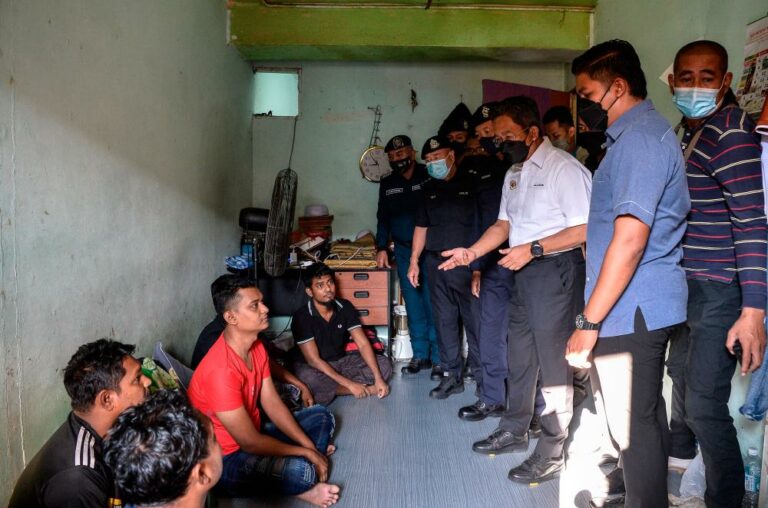 Lapan warga Myanmar, tekong darat ditahan pasar borong Kuala Lumpur