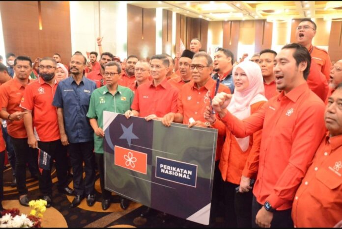 Azmin Ali Bersatu 02