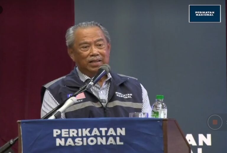 Ibu bapa perlu ajak anak 18 tahun ke atas keluar mengundi: Muhyiddin