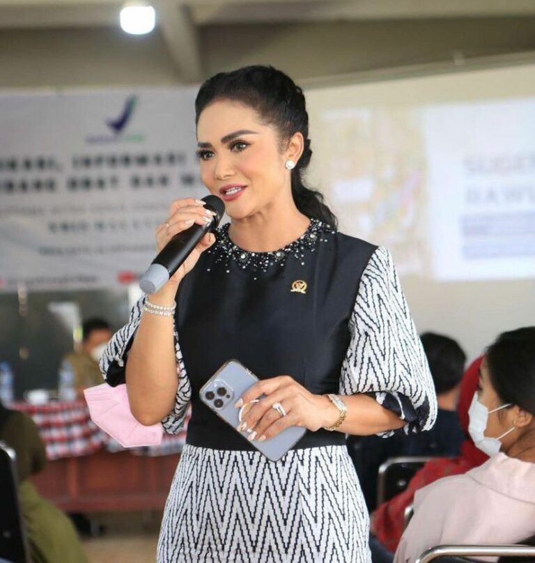 Krisdayanti simpati nasib mangsa rusuhan bola sepak