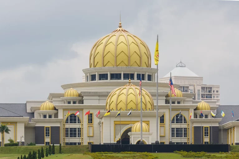 Agong, Raja-Raja Melayu adakan Mesyuarat Khas esok