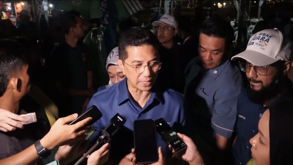 Sambutan pengundi baharu cukup baik di Gombak – Azmin