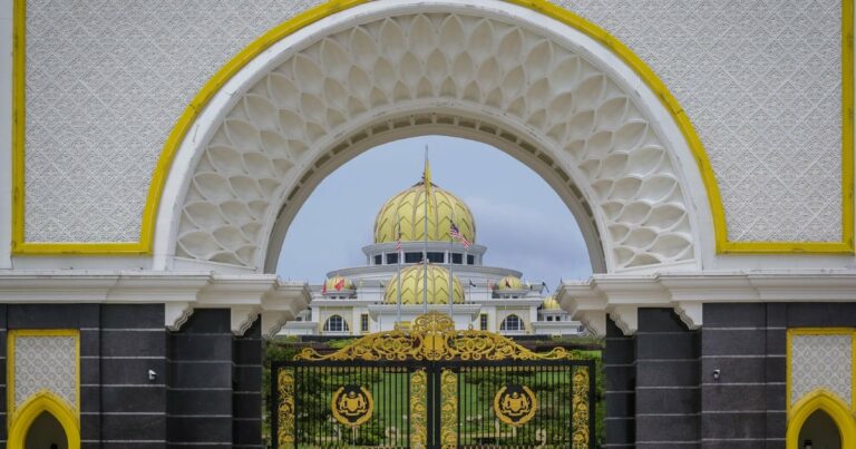 Pertemuan Agong dengan pemimpin BN, GPS selesai