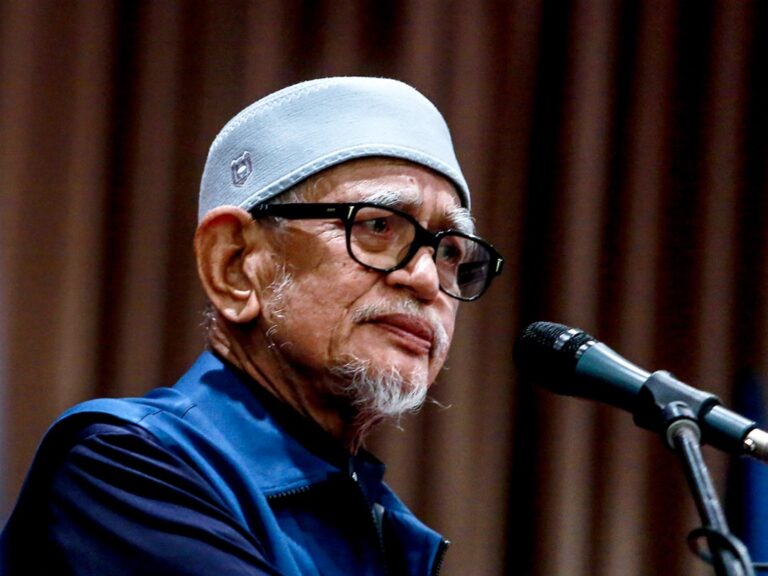 Hadi sifatkan Kerajaan Perpaduan bagai ‘lalang ditiup angin’