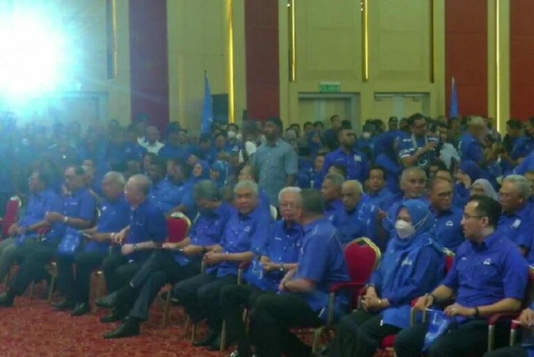 MIC mungkin boikot BN, marah kepada Zahid isu calon, kerusi